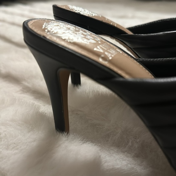 Vince Camuto Sarendie leather heels - Picture 5 of 6